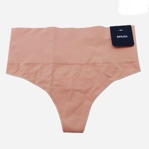 SPANX Shape Extra Ordinary Thong Panty Underwear Soft Nude Womens Small